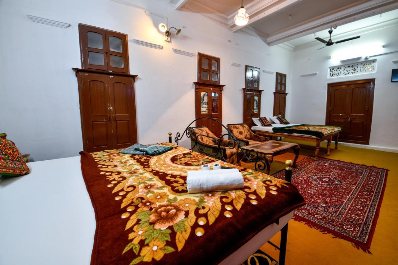 Jaswant Bhawan Home Stay Dźodhpur Zewnętrze zdjęcie